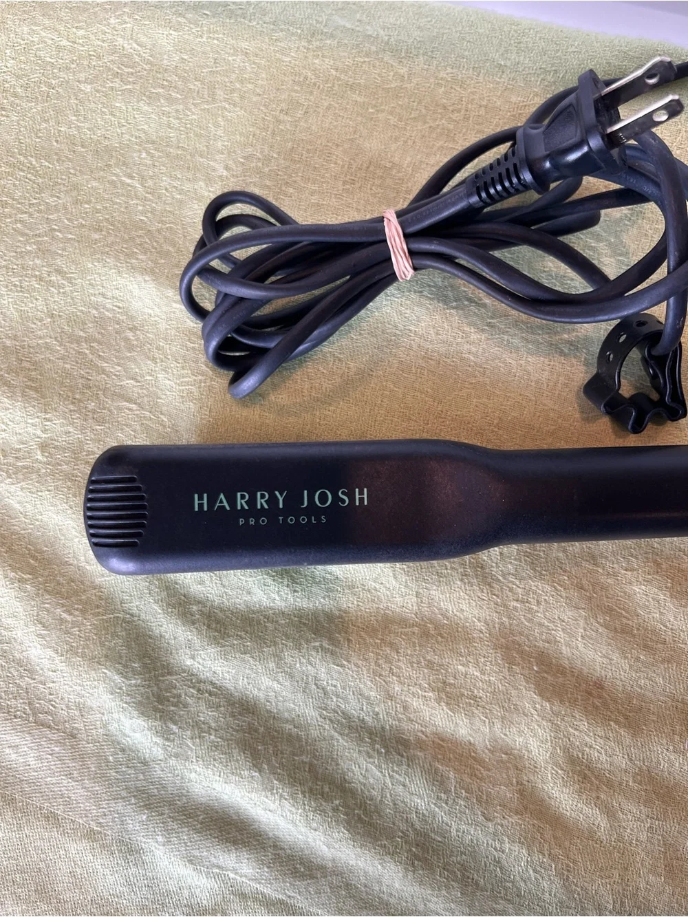 Harry Josh Pro Tools Black electric Flat Iron